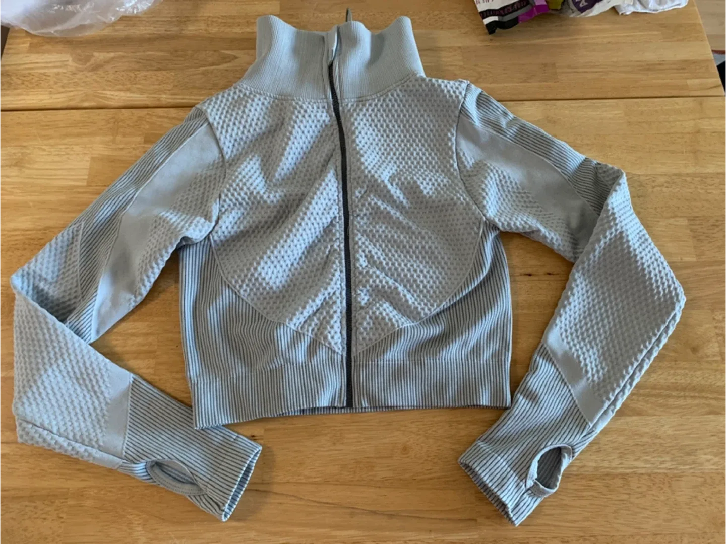 Long Sleeve Zip Up Jacket.make offer. image indicator(3)