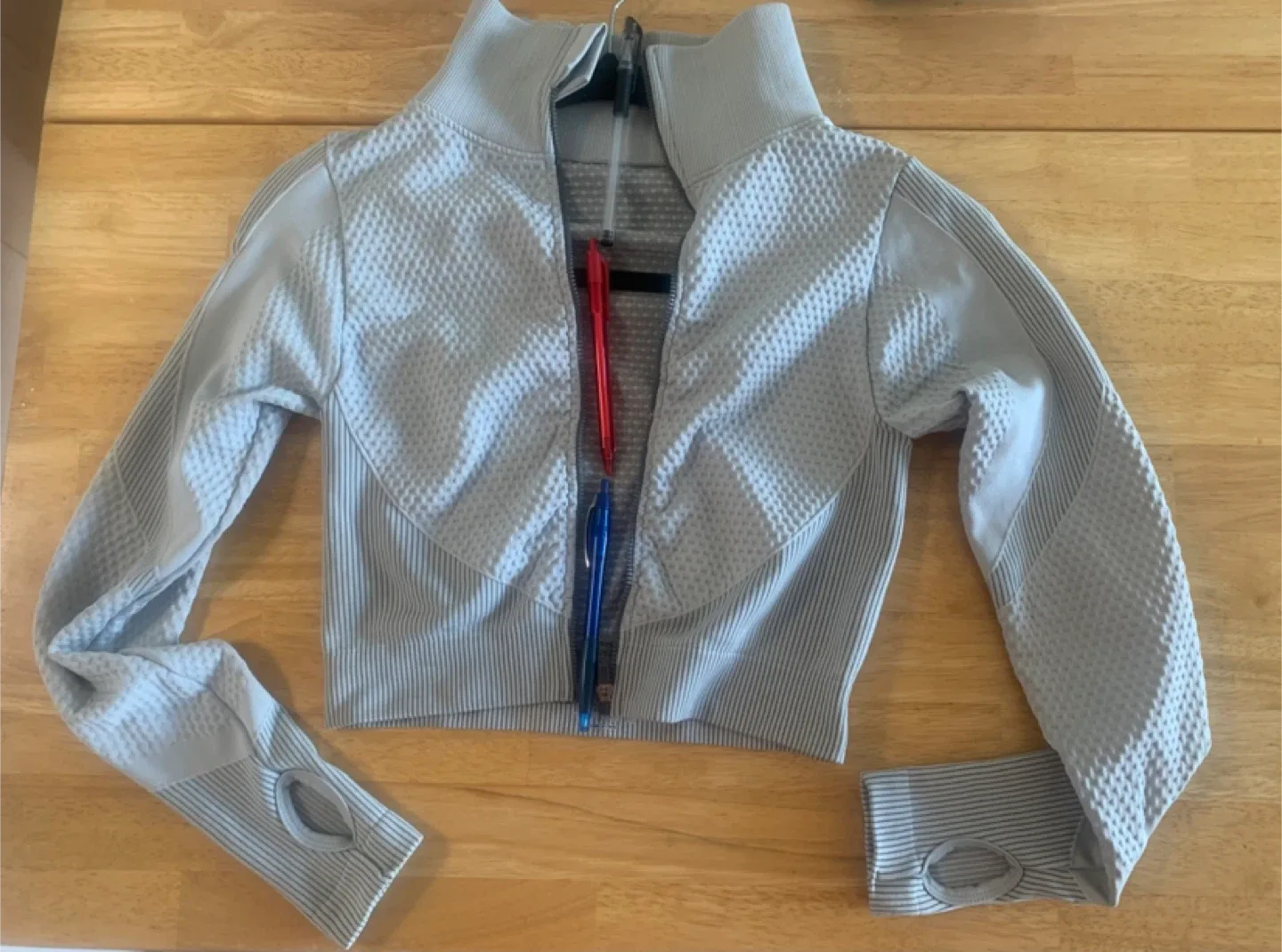 Long Sleeve Zip Up Jacket.make offer. image indicator(2)