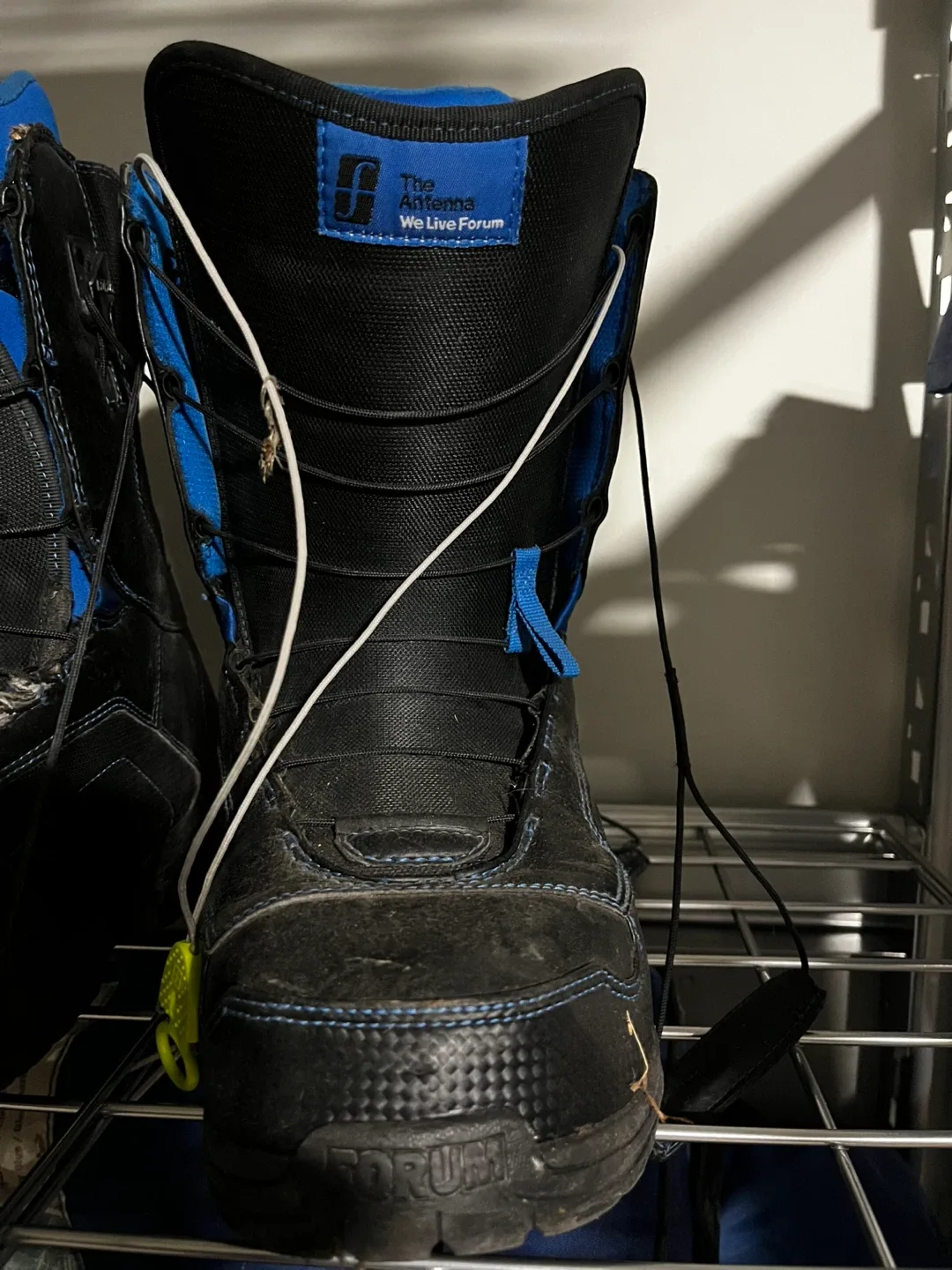 Ronix Hook 175 Wake Edition Wakeboard image indicator(8)