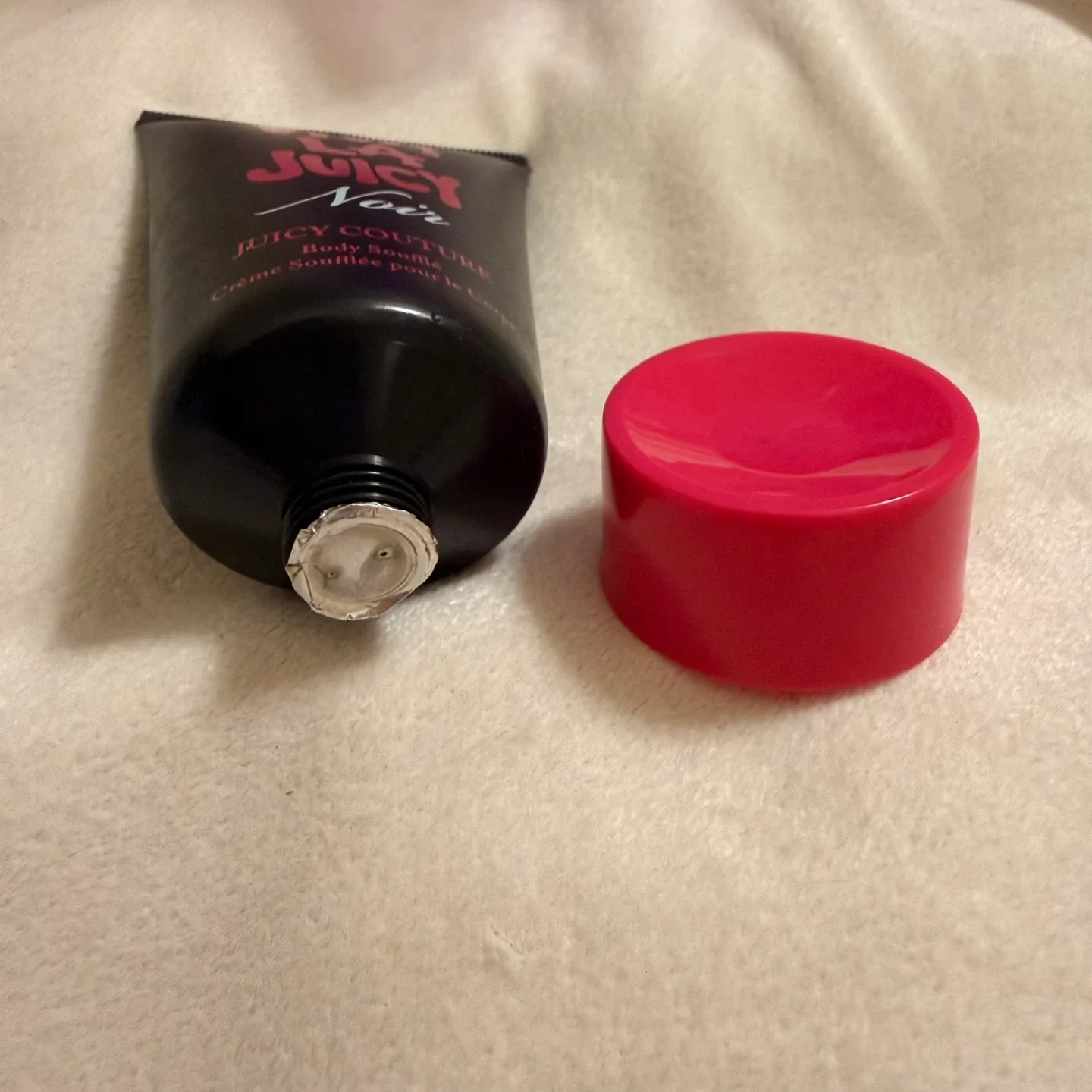 NEW! RARE Viva La Juicy Noir Juicy Couture Body Soufflé Lotion image indicator(2)