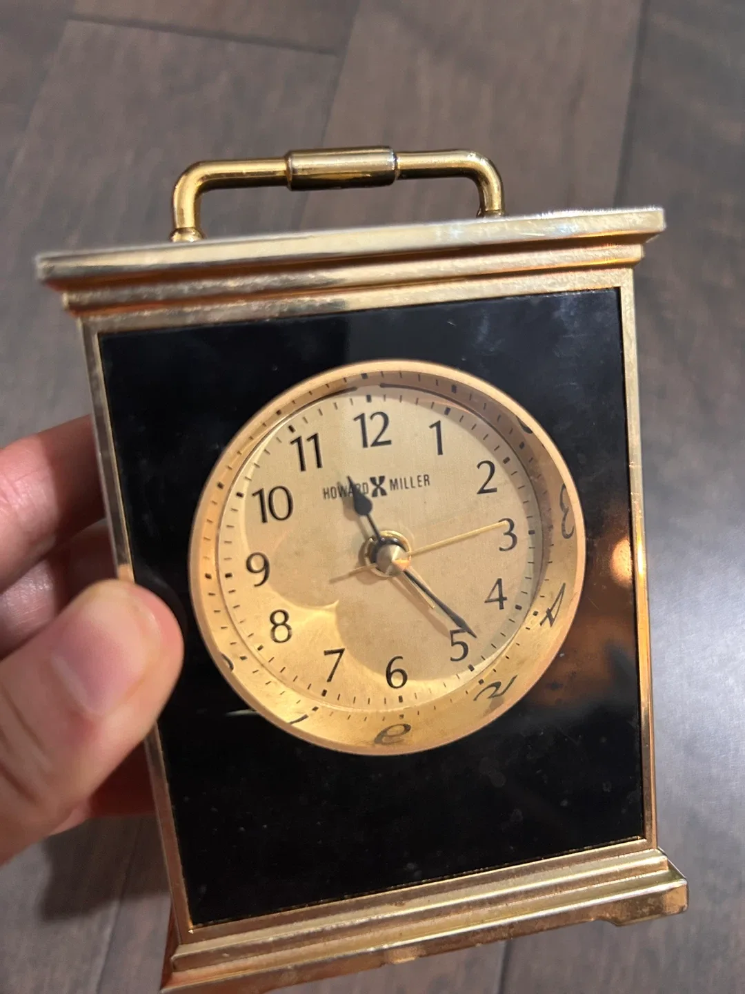 Howard Miller Travel Alarm Clock image indicator(6)