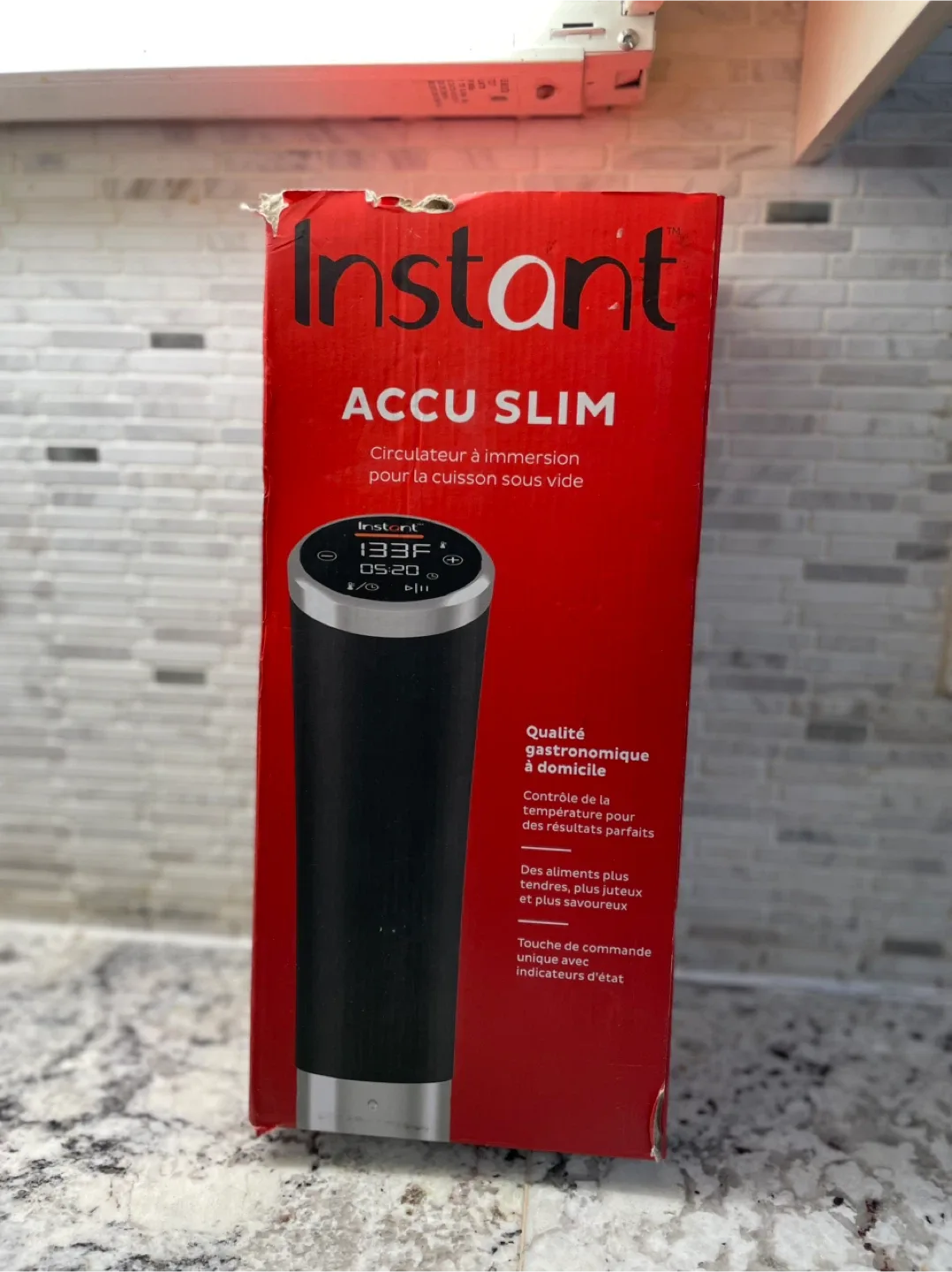 Instant Accu Slim Sous Vide Immersion Circulator image indicator(2)