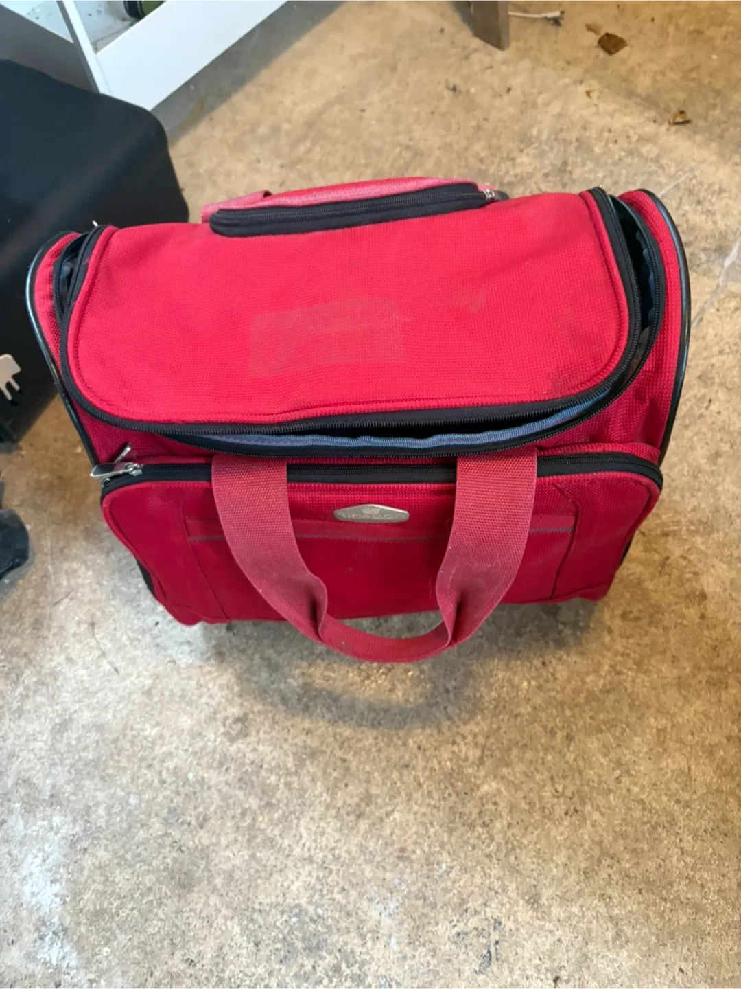 Red Rolling Suitcase Carry-On image indicator(2)