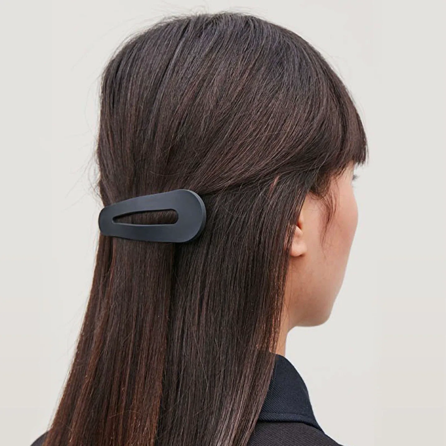 COS Large Silicone Hair Clip image indicator(5)