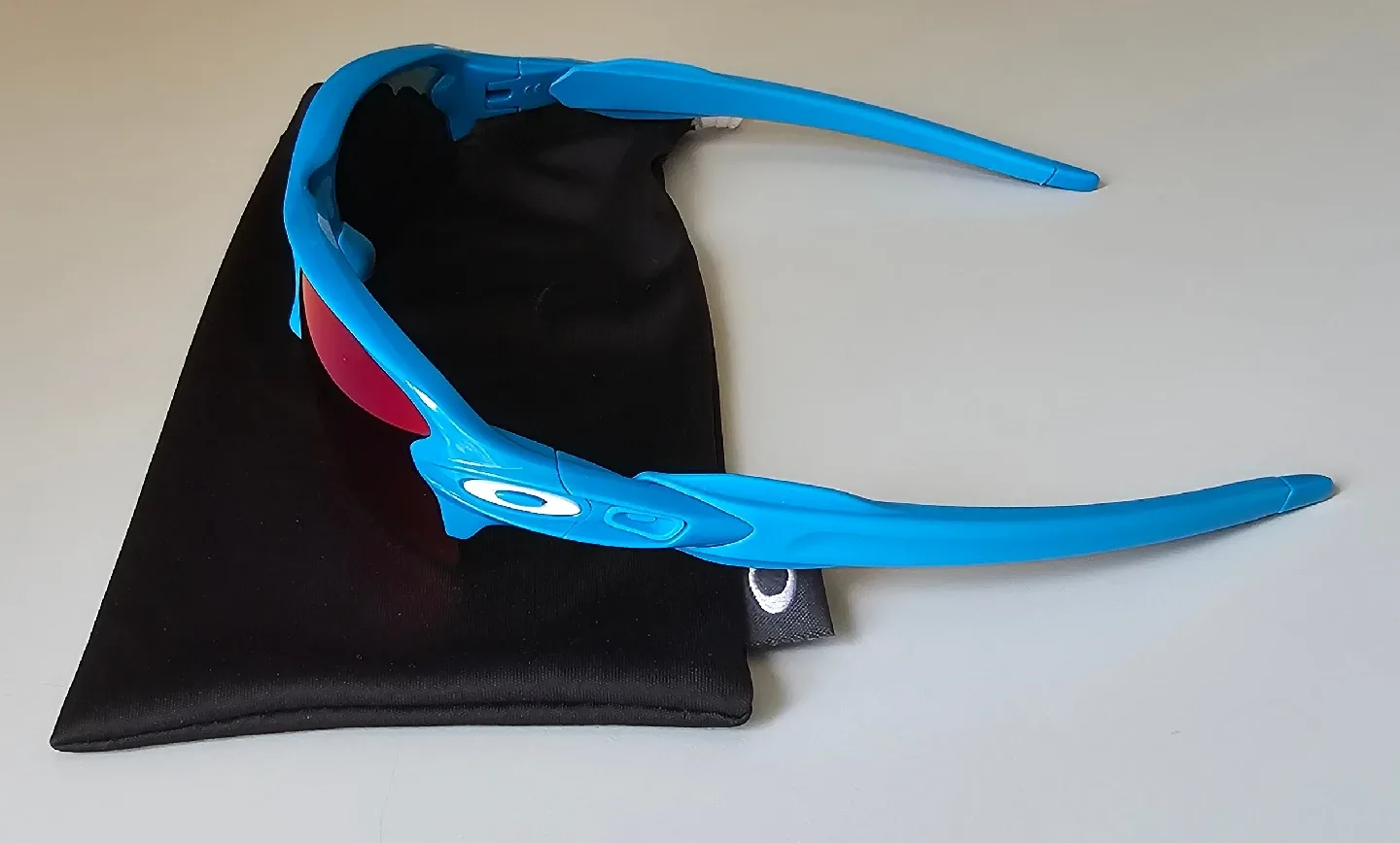 Oakley FLAK 2.0 Sky Red Iridium Sunglasses - Rare & Authentic image indicator(5)