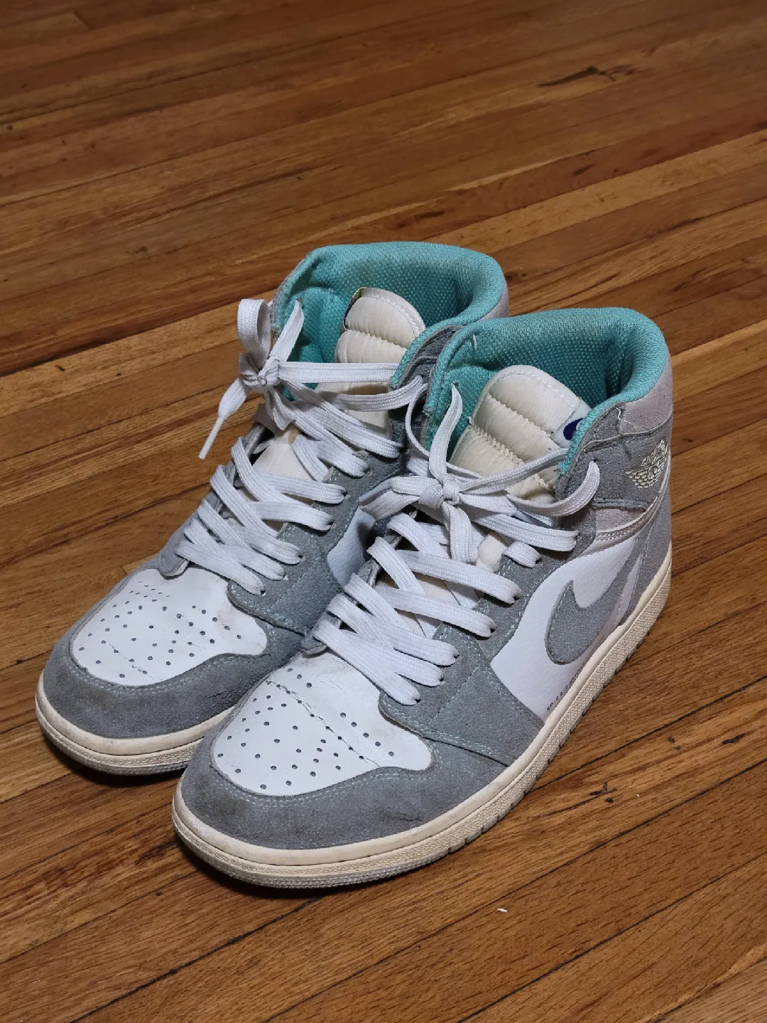 Nike Air Jordan 1 Retro High OG 'Turbo Green' image indicator(2)