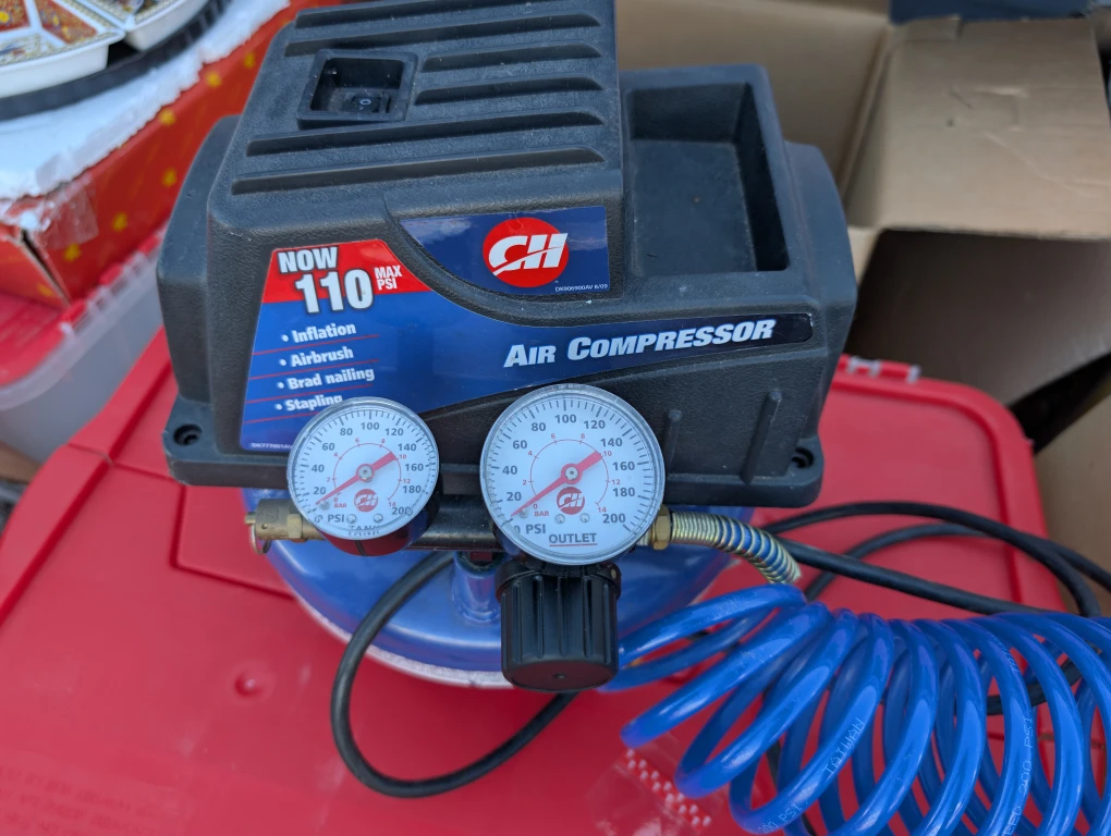 CH 110 PSI Air Compressor - photo 2