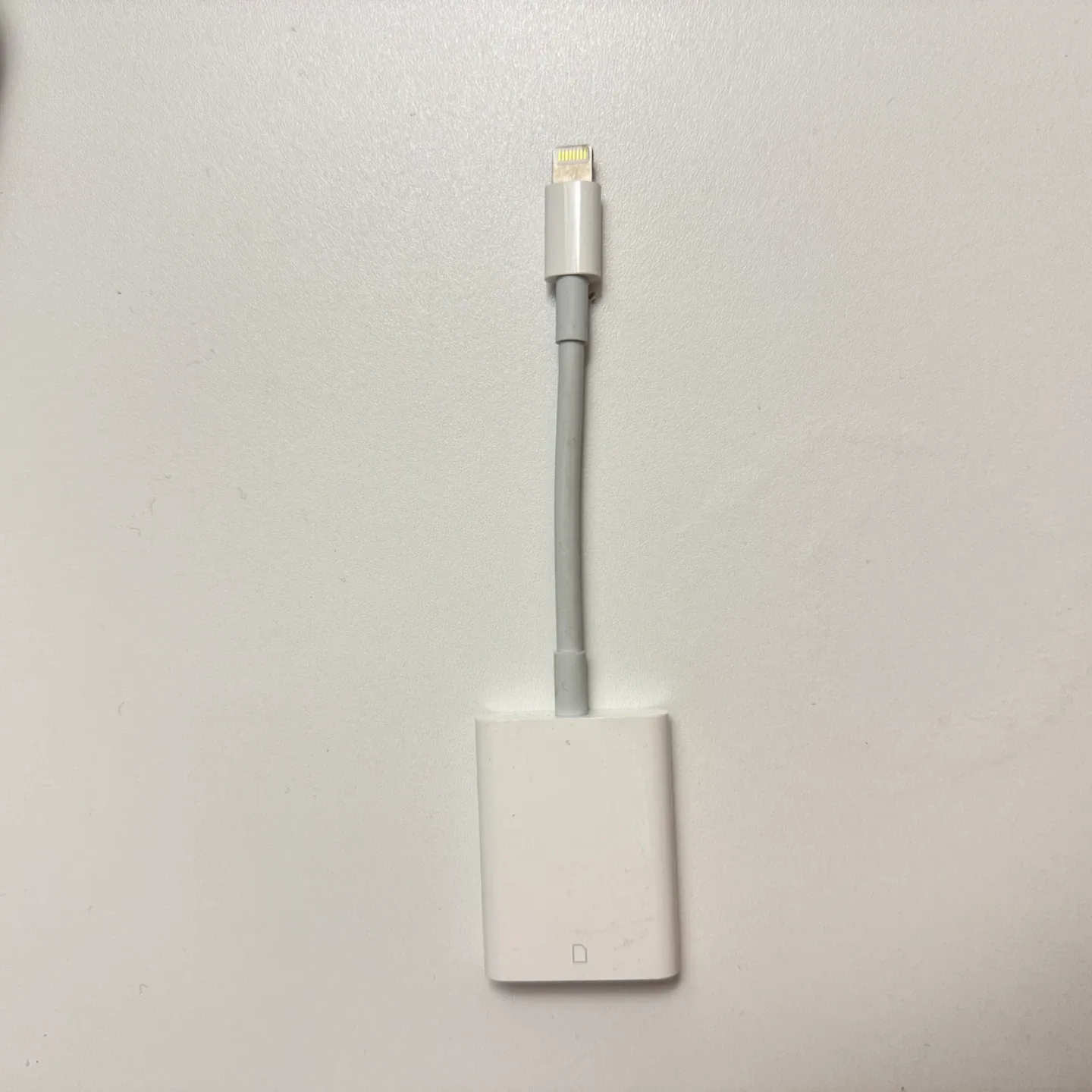 Apple Lightning to SD Card Camera Reader thumbnail