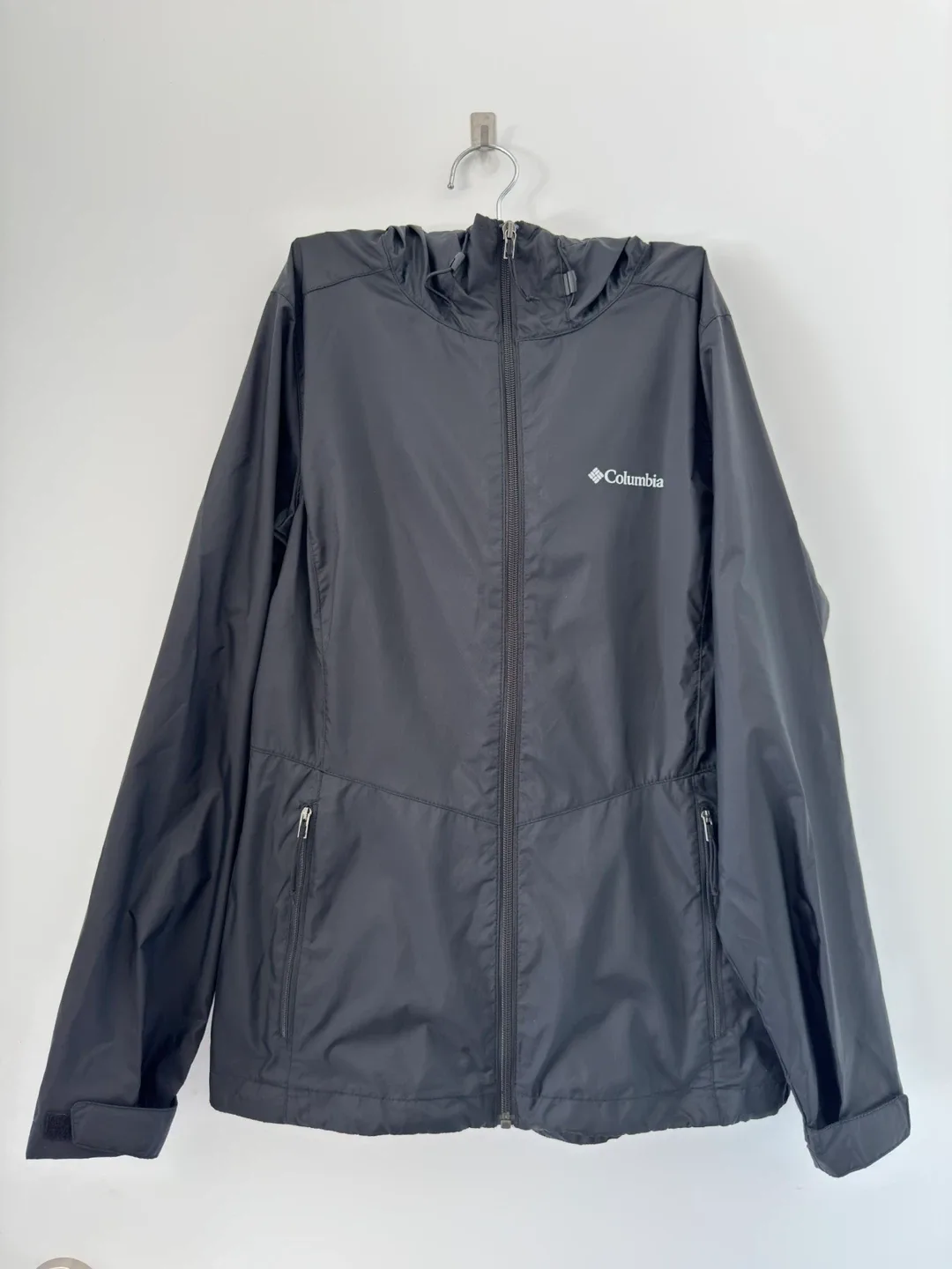 Columbia Outerwear / Rain / Windbreaker - Size M image indicator(5)
