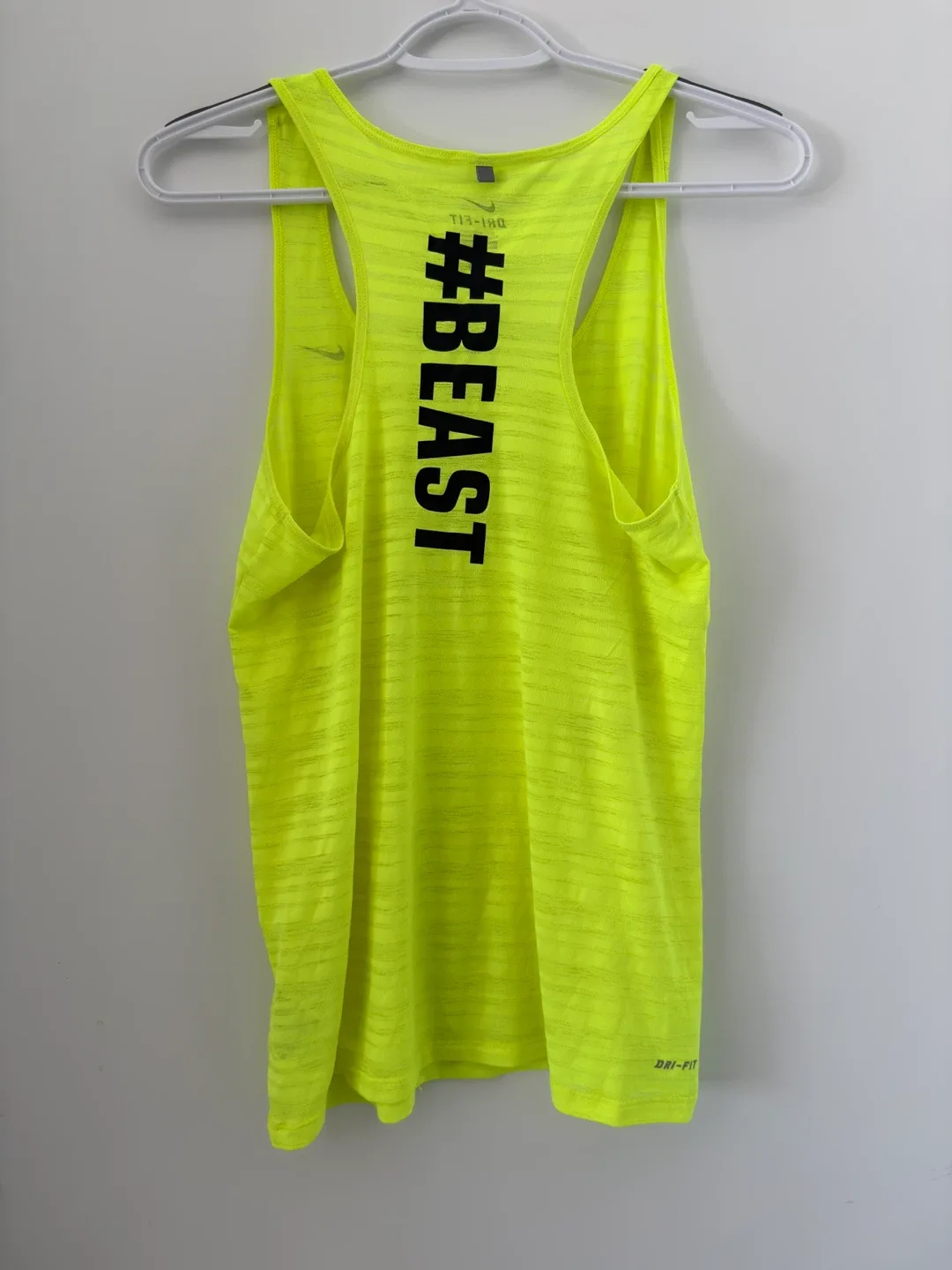 Women’s Nike DRI-FIT Tank Tops image indicator(4)