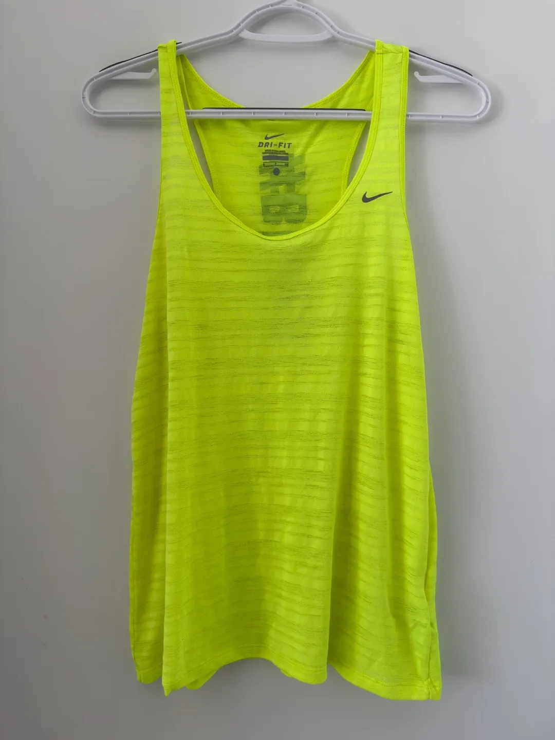 Women’s Nike DRI-FIT Tank Tops image indicator(3)