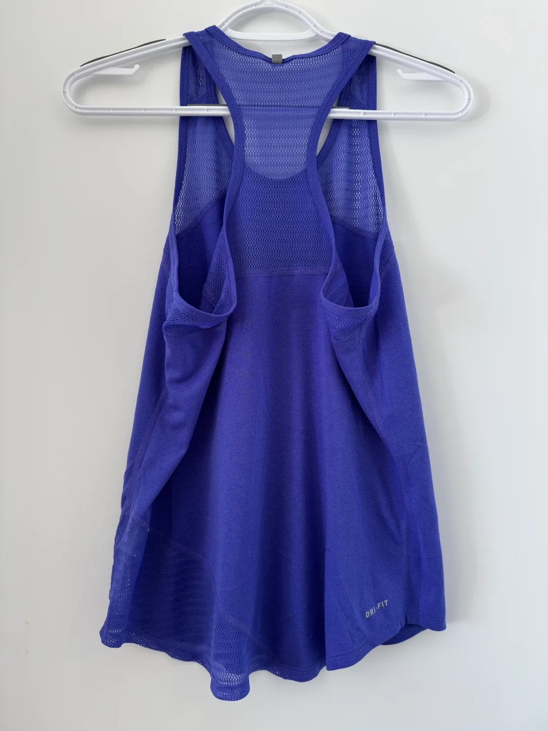 Women’s Nike DRI-FIT Tank Tops image indicator(2)