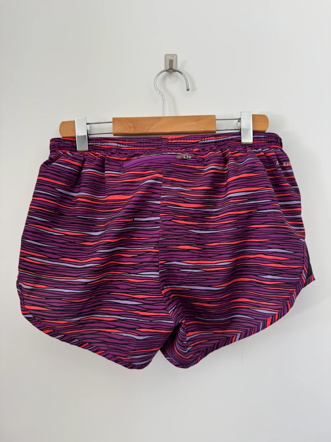 Women’s Nike Running Bottoms - Shorts - Legging image indicator(5)