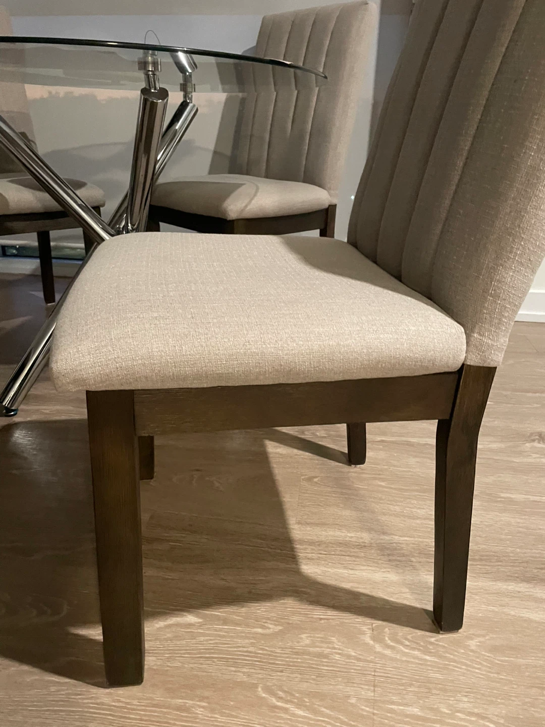 Glass Dining Table - Round, 38 inches with chairs - photo 5