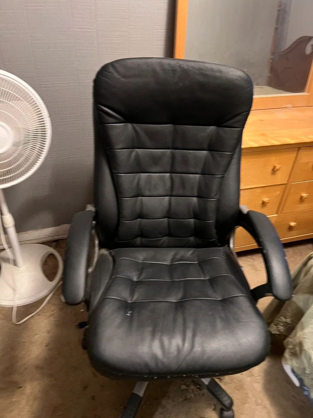 Black Office Chair thumbnail