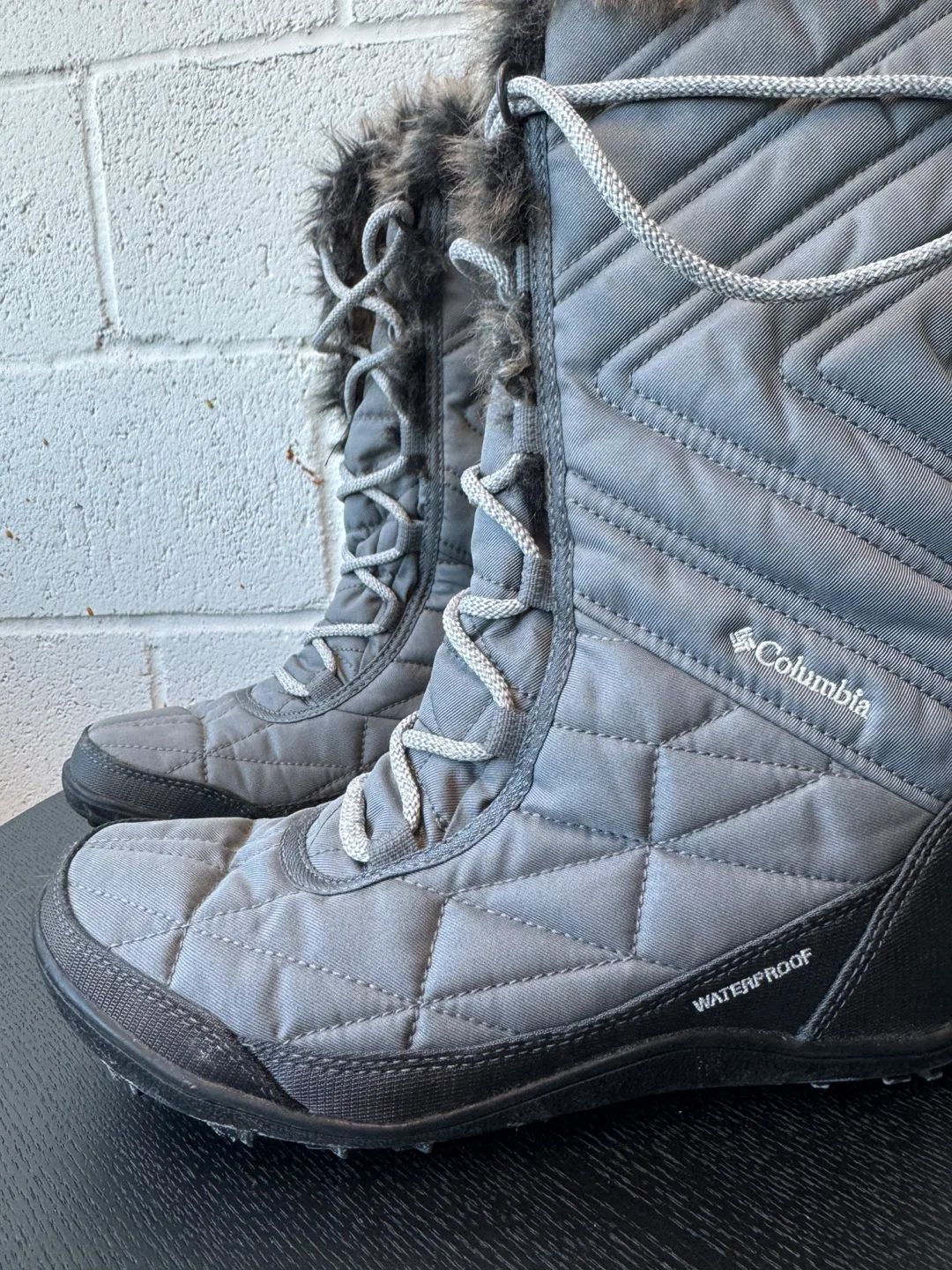 Columbia Women's Winter Boots - Size 8 image indicator(2)