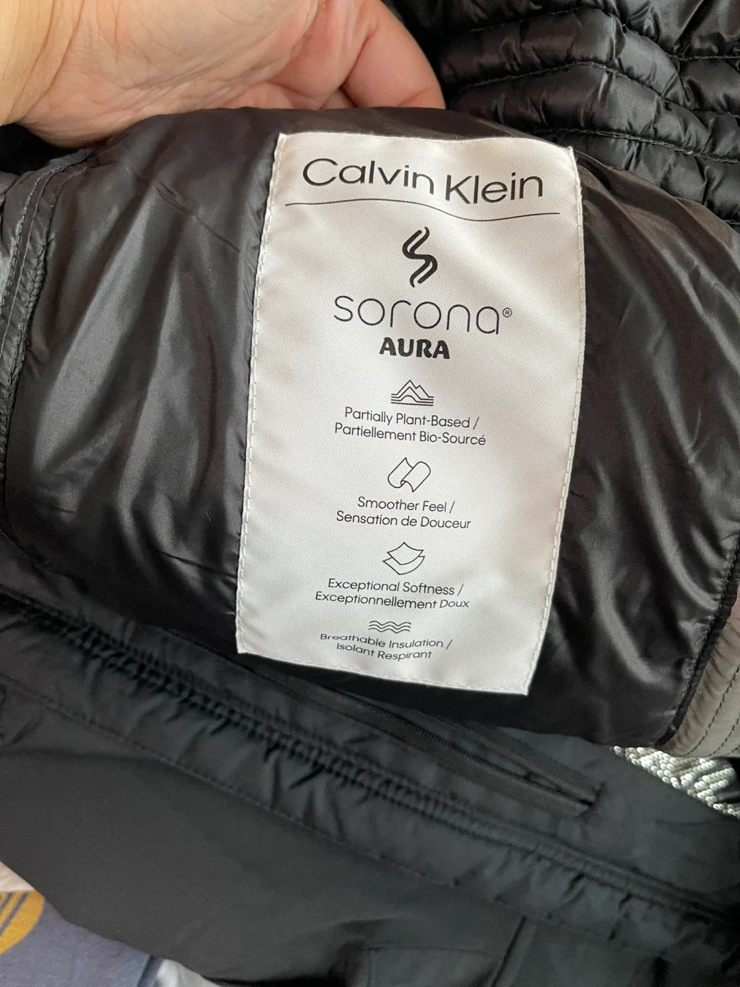 Calvin Klein Puffer Jacket - Size M image indicator(5)