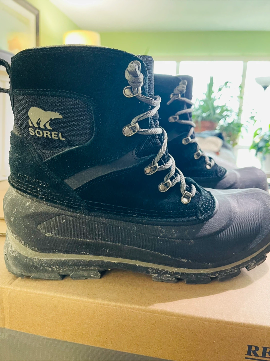 Sorel NM2737-010 Men's Winter Boots - Size 9