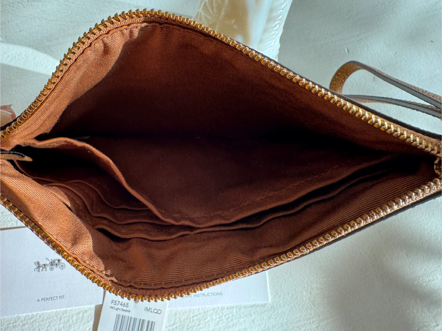 Coach Wristlet - Leather - Light Saddle Color - Large - photo 3