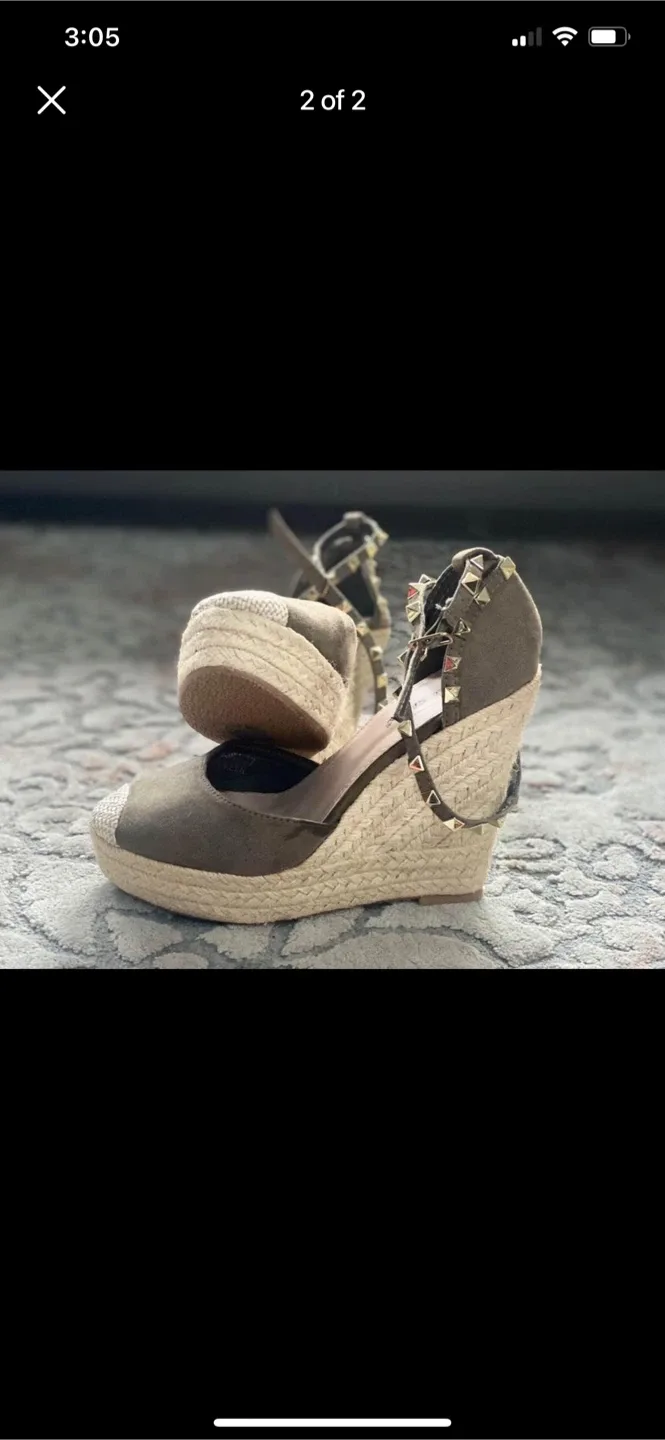 Mystique Shoes Olive Green Wedge Heels, Size 8 image indicator(2)