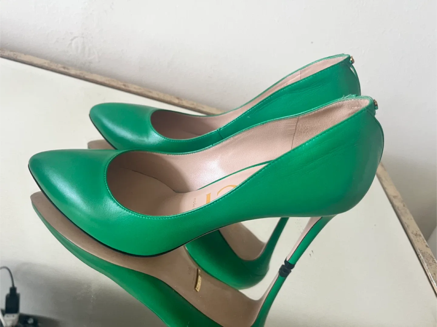 Gucci Green Leather Pumps Size 38 thumbnail
