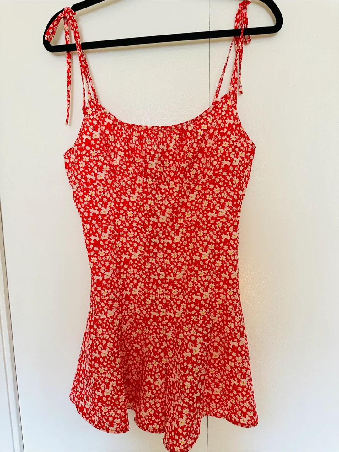 Shein Floral Dress - Size M (US 6) image indicator(2)