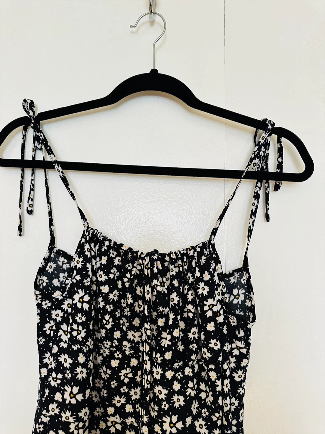 Shein Floral Dress - Size M (US 6) - photo 3