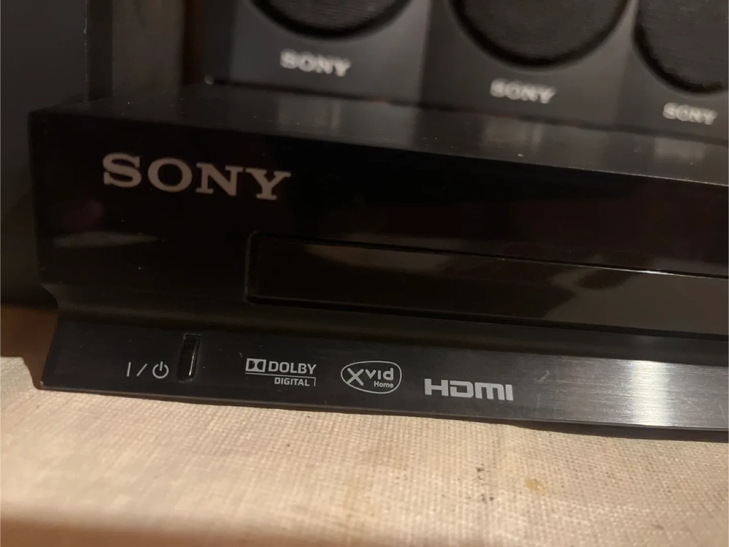 Sony DAV-TZ135 Multi-System DVD Home Theater System image indicator(3)