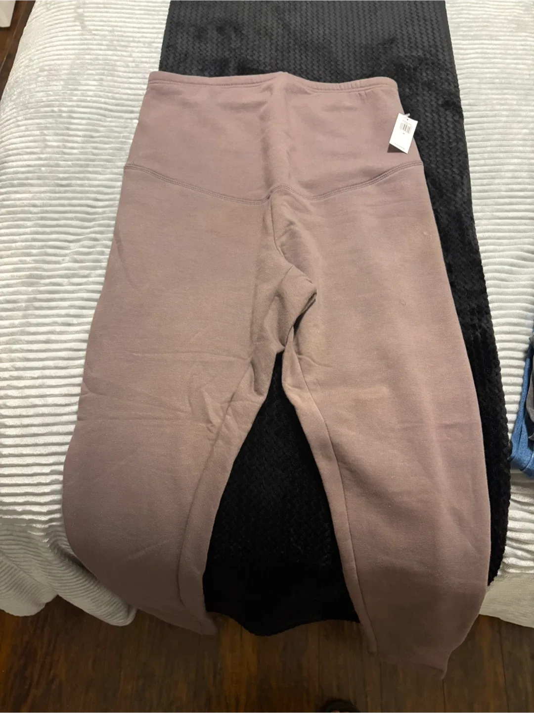 5Pairs :Old Navy Lavender Joggers - Size M thumbnail