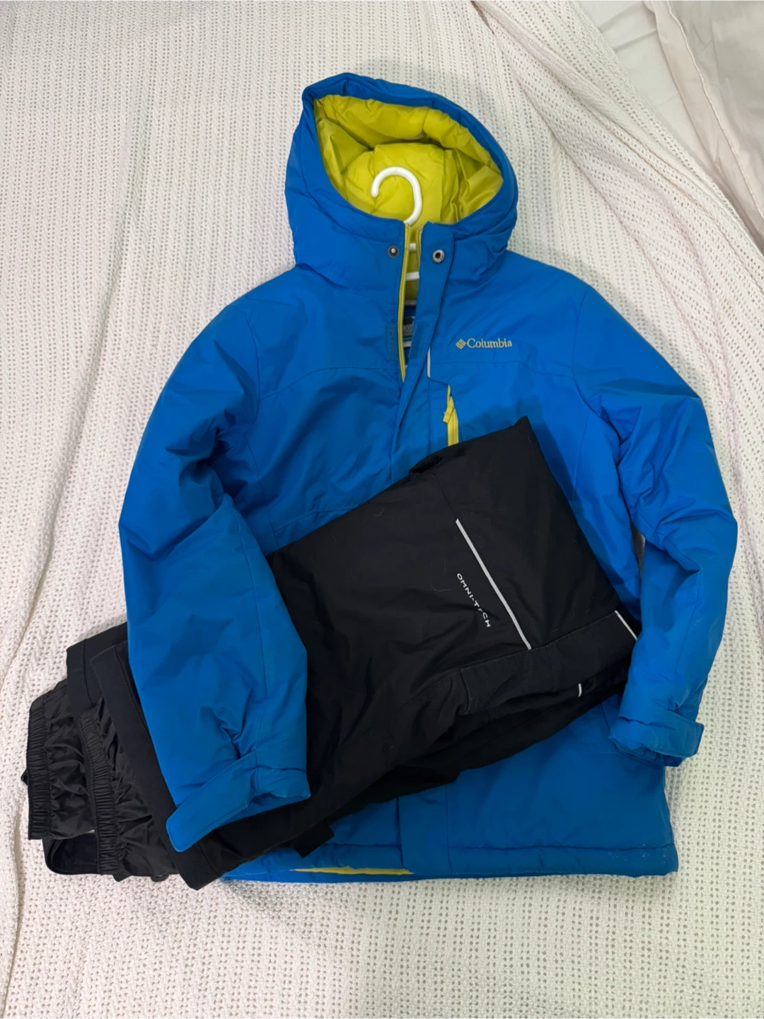 Columbia snowsuit size youth M