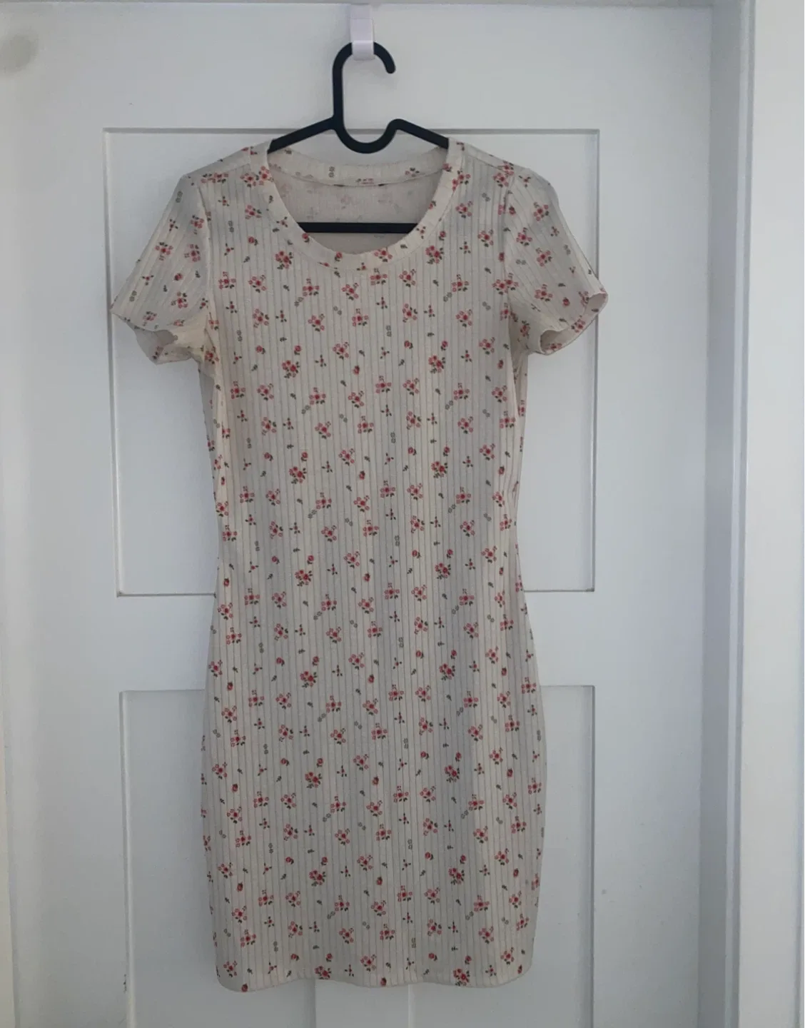 White Floral Print Mini Dress thumbnail