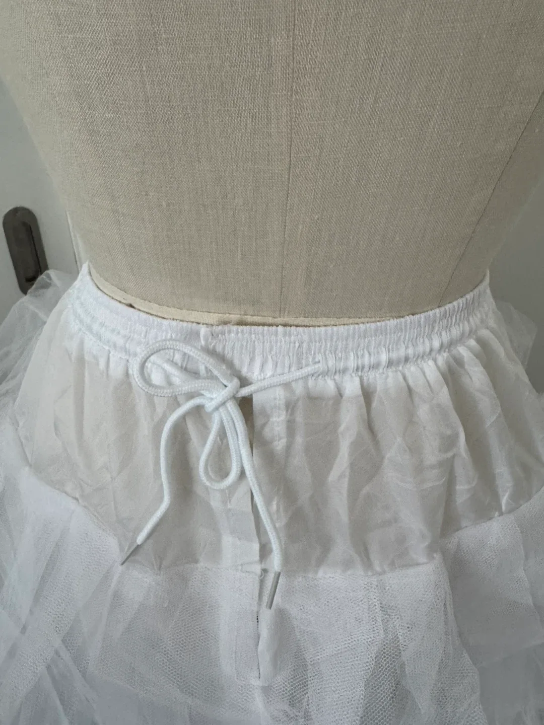 BRAND NEW Never Worn Hoop-less Petticoat Crinoline image indicator(5)