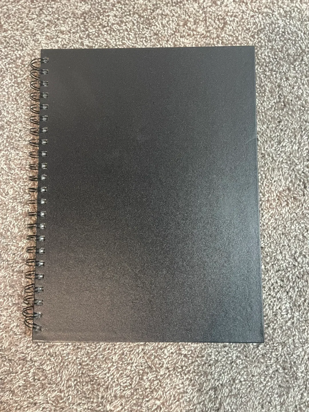 Black Spiral Sketchbook image indicator(2)