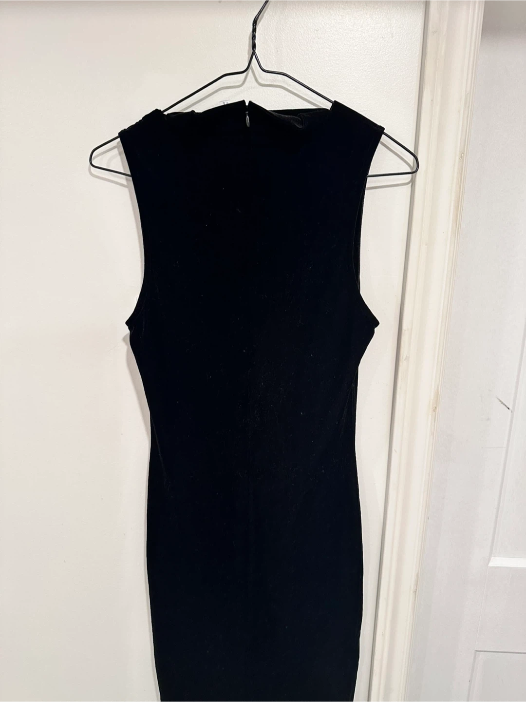 Black Velvet Dress - photo 4
