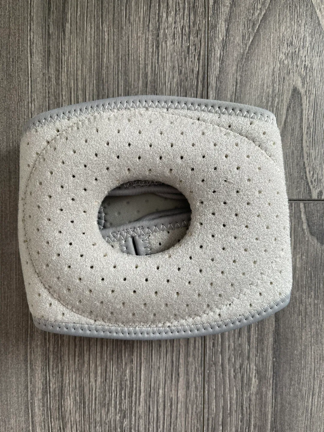 Wellnee Knee Brace - All-Day Discomfort Relief image indicator(2)