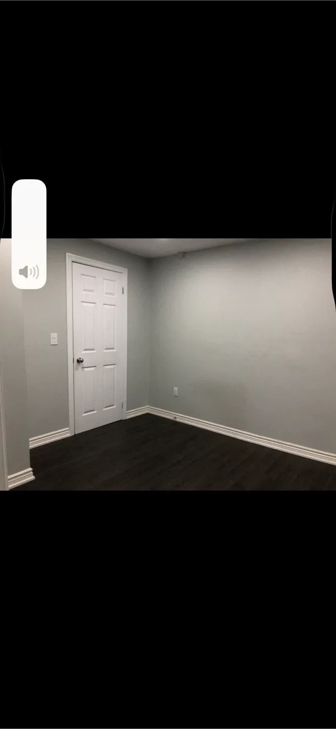 Bright & Spacious Basement Apartment for Rent in Pickering image indicator(3)