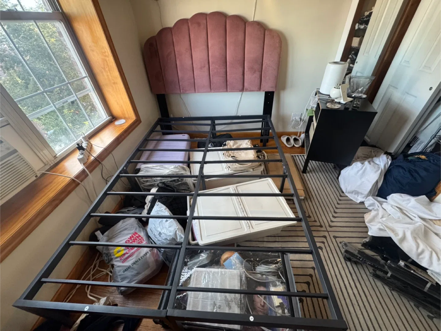 Full Size Metal Bed Frame image indicator(6)