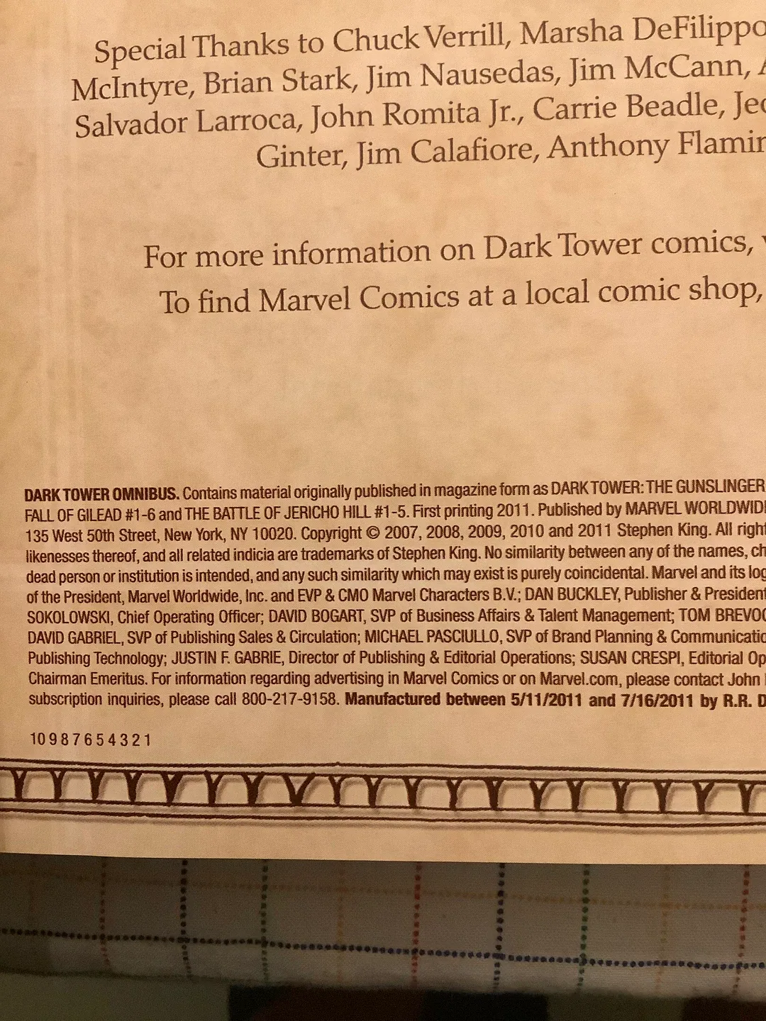 The Dark Tower omnibus hardcover slipcase Marvel Comics image indicator(8)