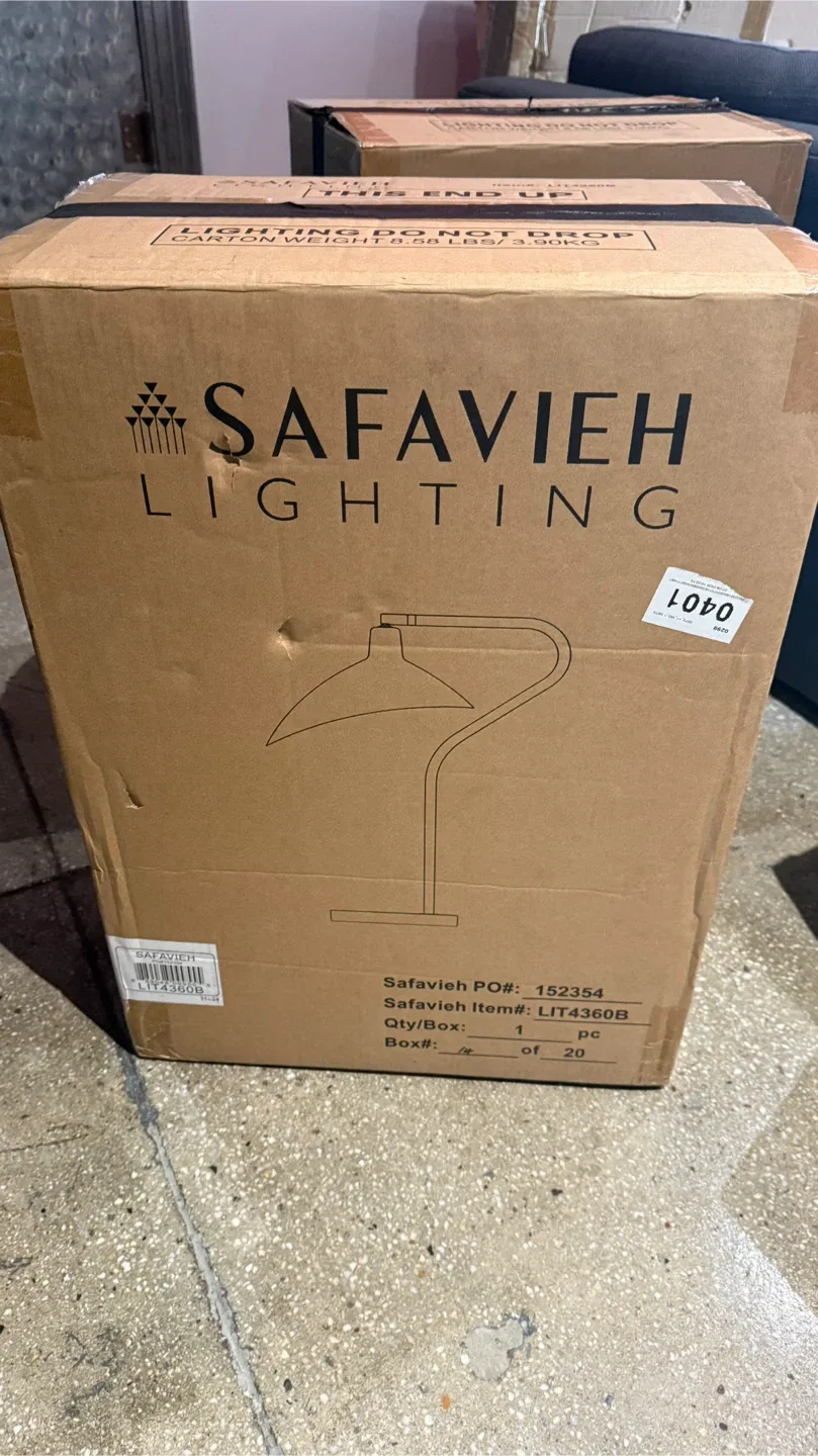 SAFAVIEH LIT4360B Table Lamp - New in Box! image indicator(5)