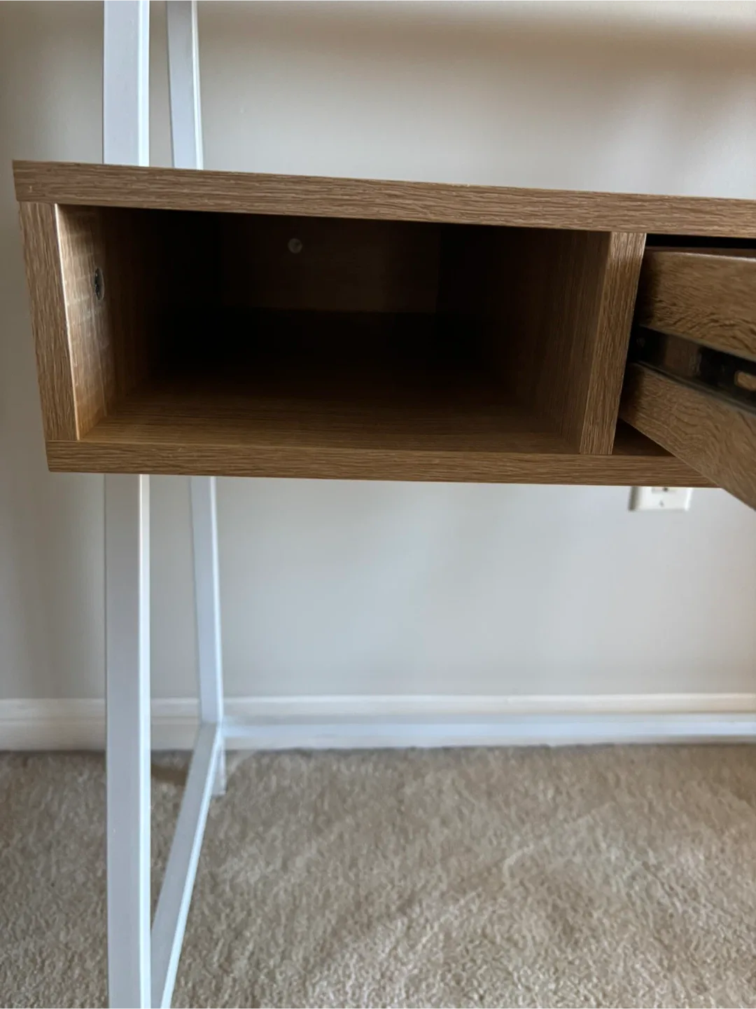 Wood & White Desk with Shelves image indicator(4)