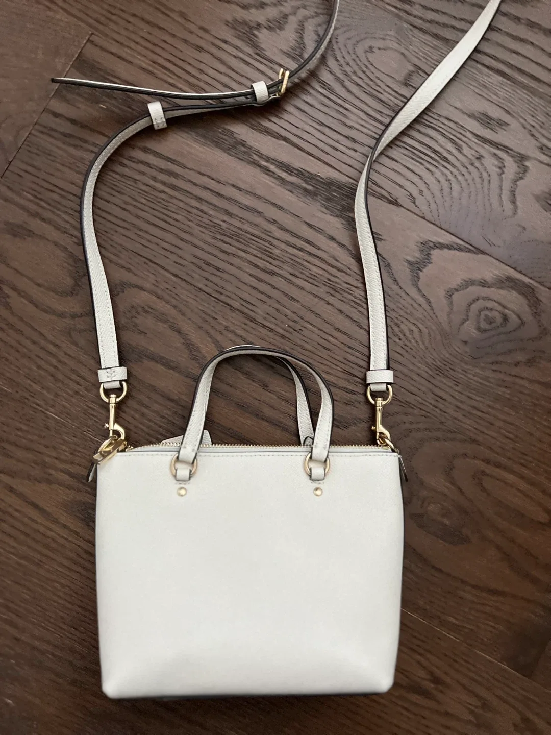 Coach Mini Gallery Crossbody - Gold/Chalk image indicator(4)