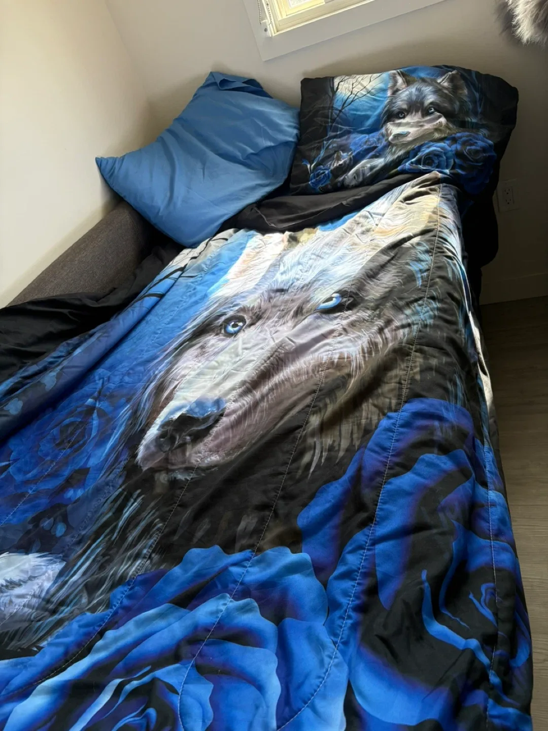 Daybed with trundle image indicator(3)