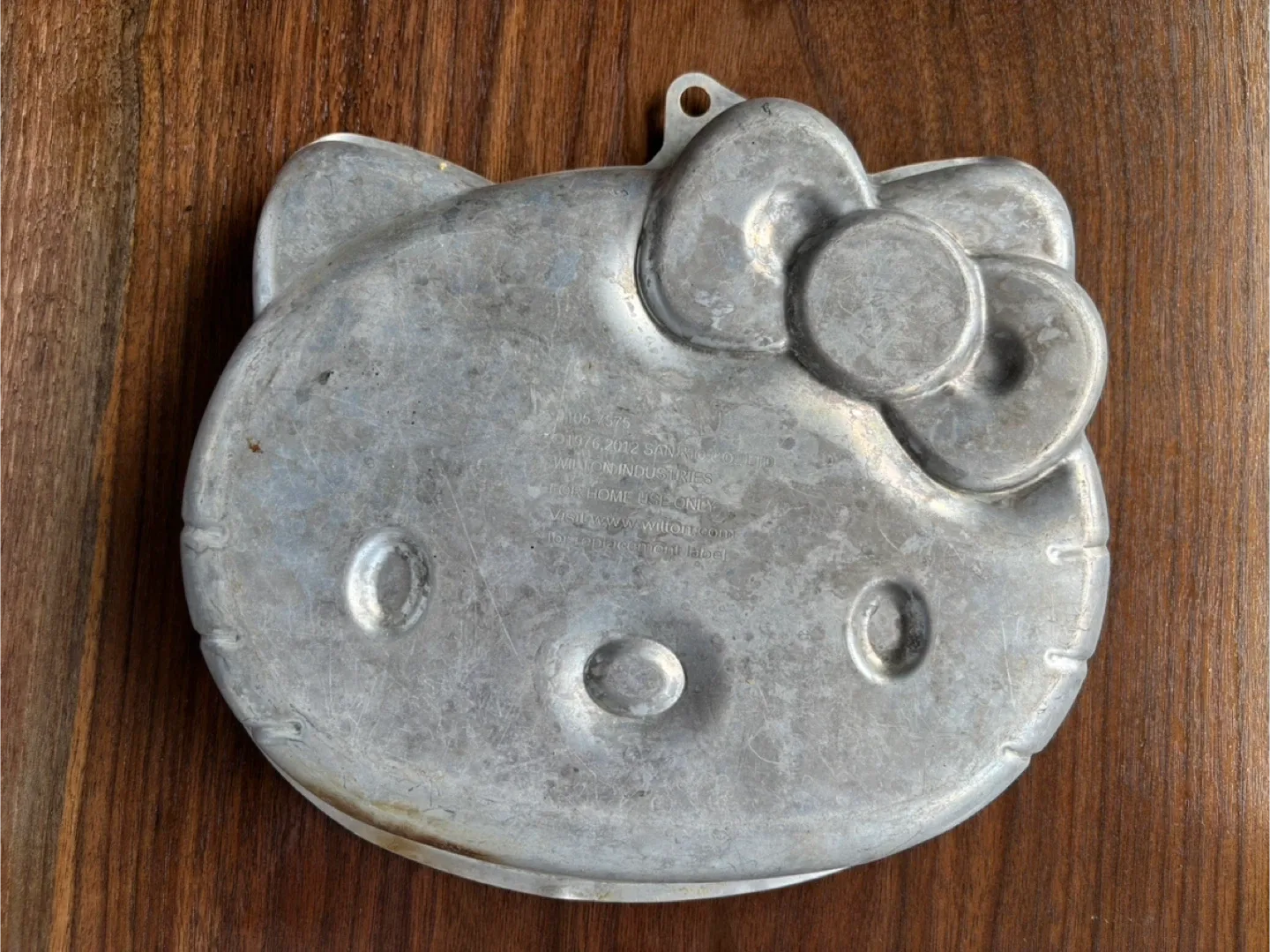 Wilton Cake Pans - Assorted Shapes image indicator(3)