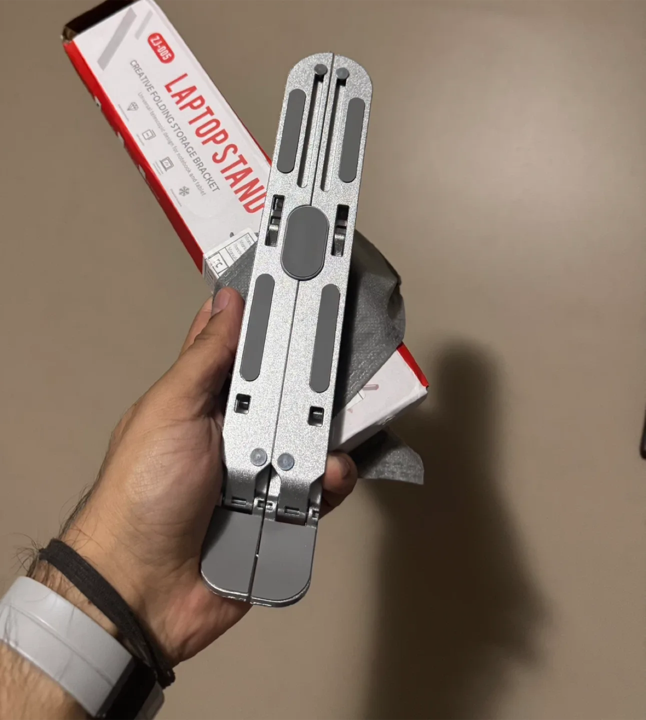 Adjustable Aluminum Laptop Stand *NEW* image indicator(3)