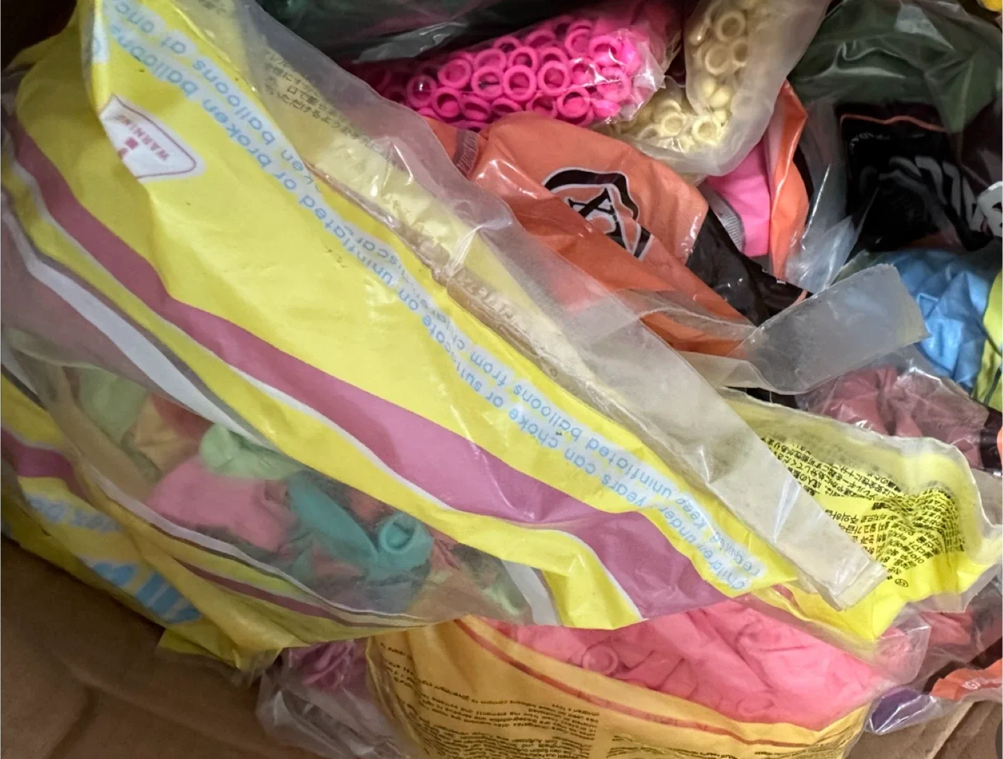 Brand New 65 Bags of Balloons image indicator(4)