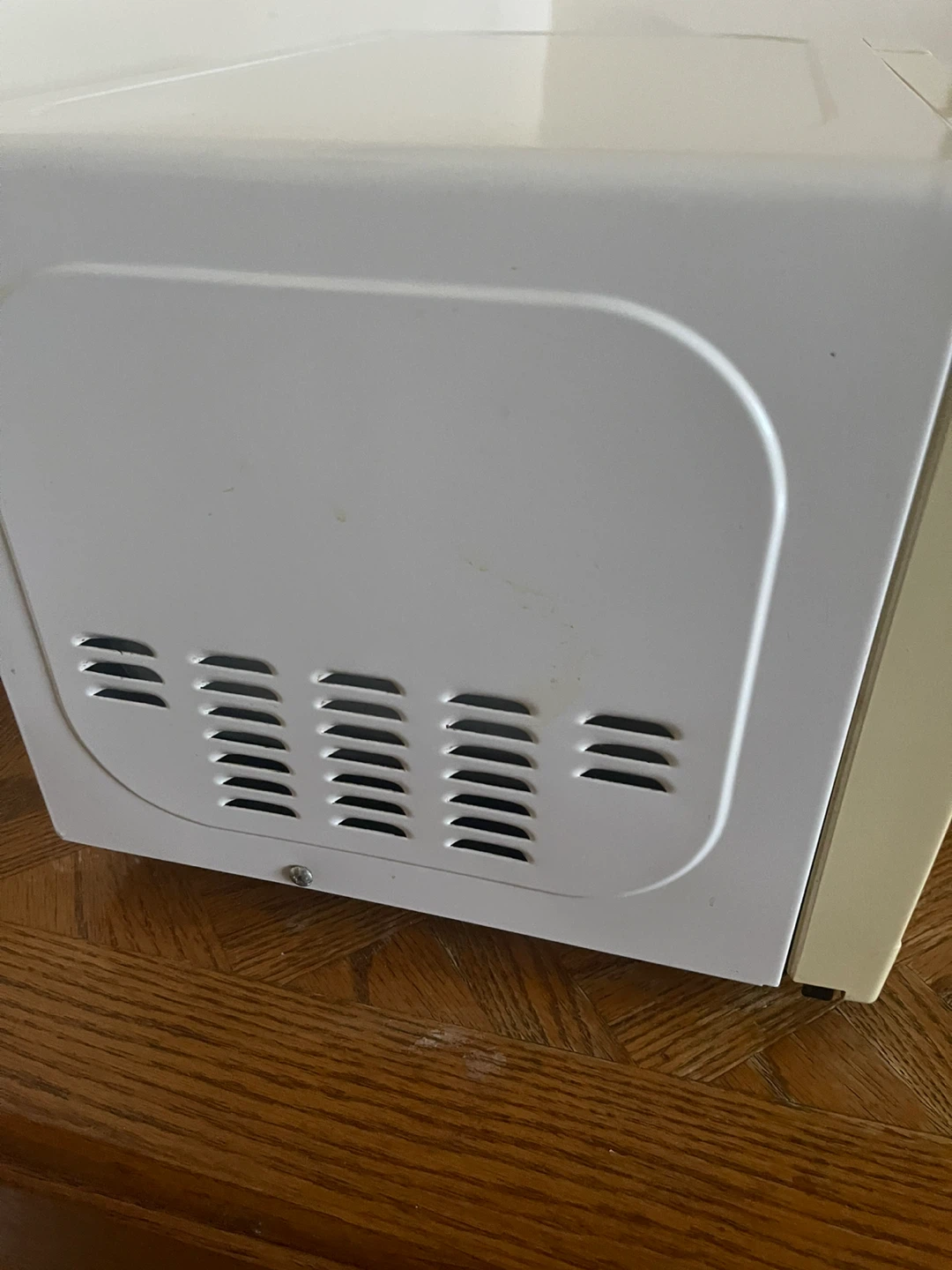 Danby Microwave - Compact Size - photo 3