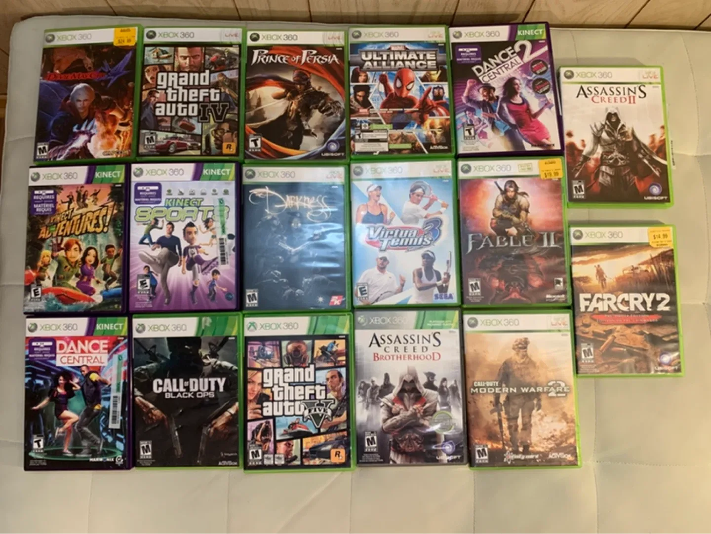 Xbox 360 Console, Controller, Kinect & Games image indicator(4)