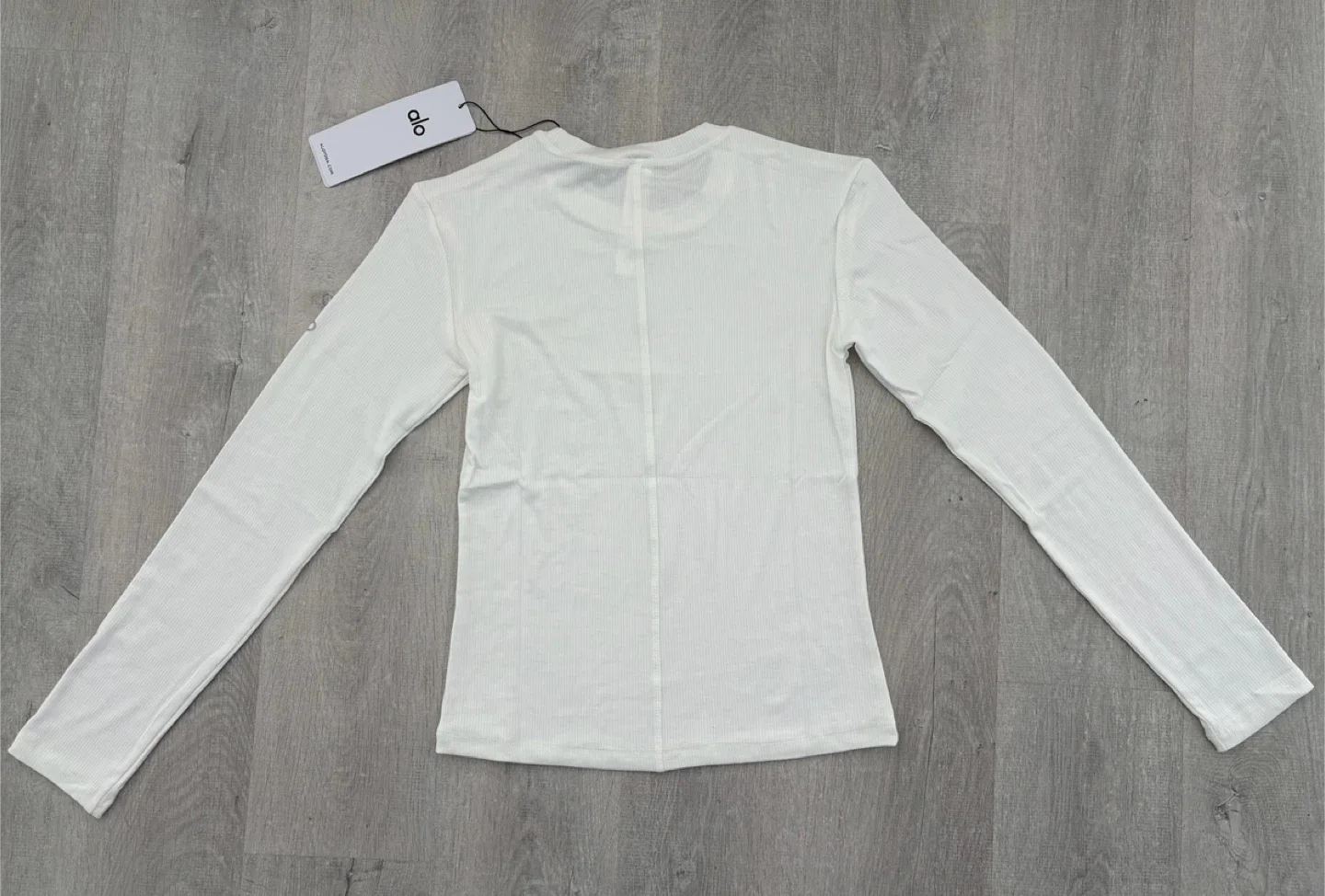 ALO Yoga Ribbed Sea Coast Long Sleeve -Black/White image indicator(4)