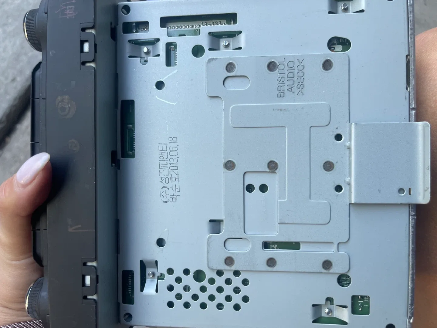 Kia AM1A0IHKN,MIC Car Radio image indicator(4)