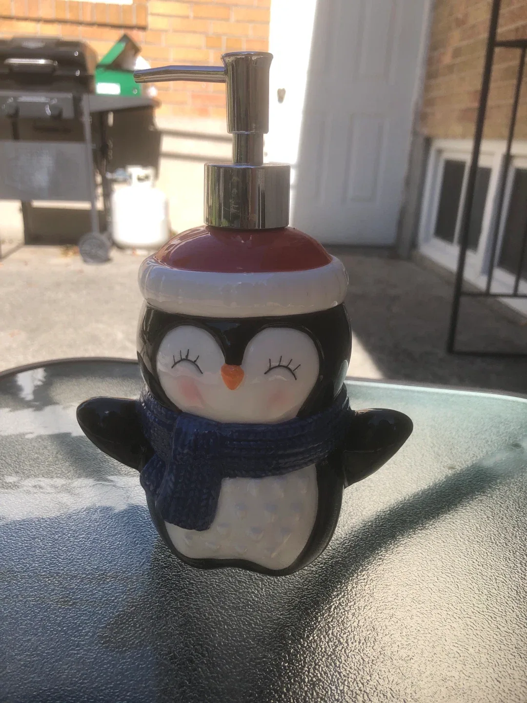 Penguin Soap Dispenser image indicator(4)